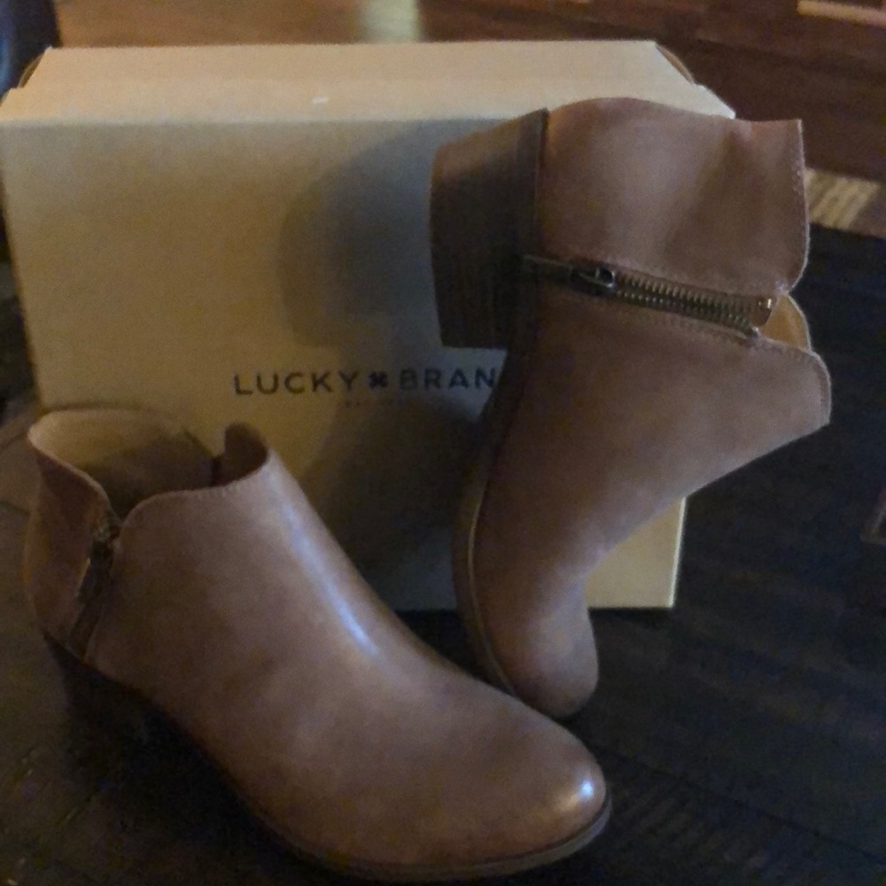 Lucky brand women’s size 8,5